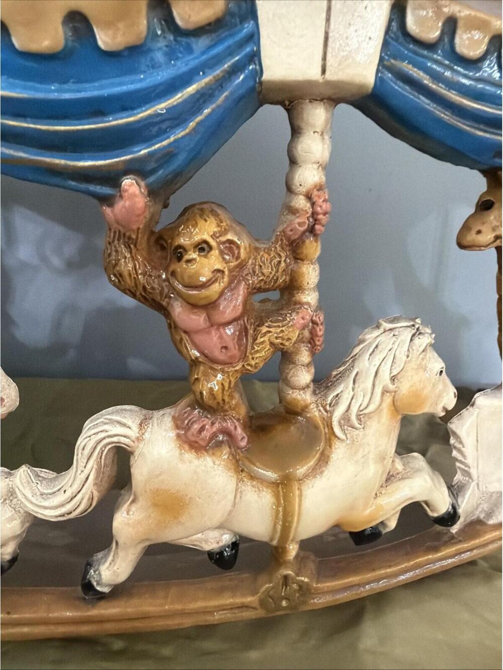 VTG 3D Horse Carousel Decorative Wall Art 1979 Universal Statuary Weird Creepy - Picture 5 of 10
